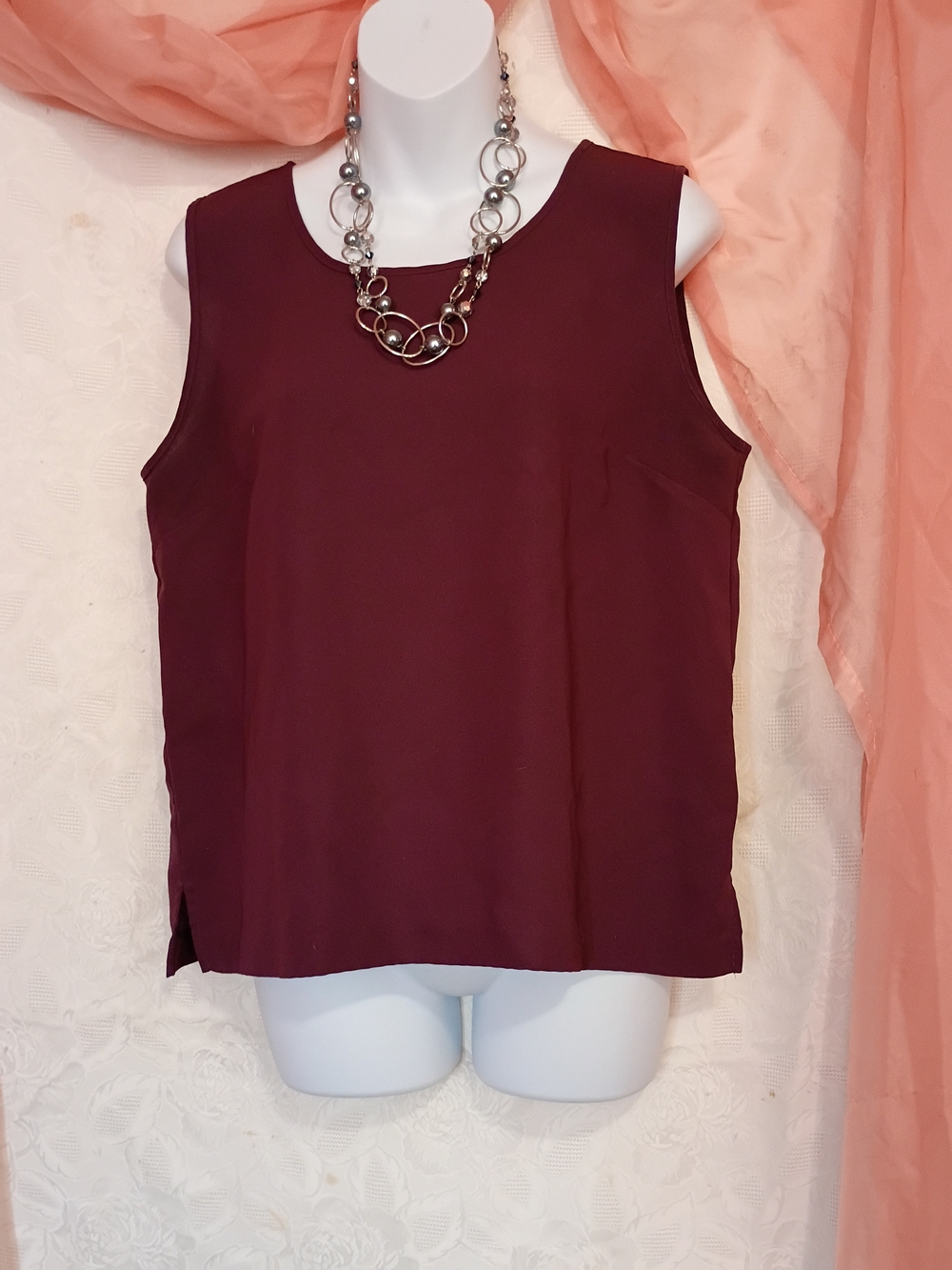 Draper's & Damon's Women’s Sleeveless Blouse in Burgundy Elegant Shell Sz 12 Top